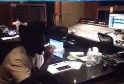 侃爷爆料霉霉视频,娱乐圈风波再起